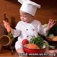 Ребенок на кухне Малыши и материнство